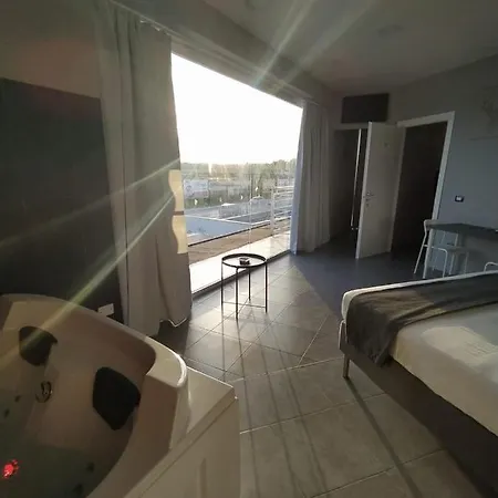 Living 2* Casoria